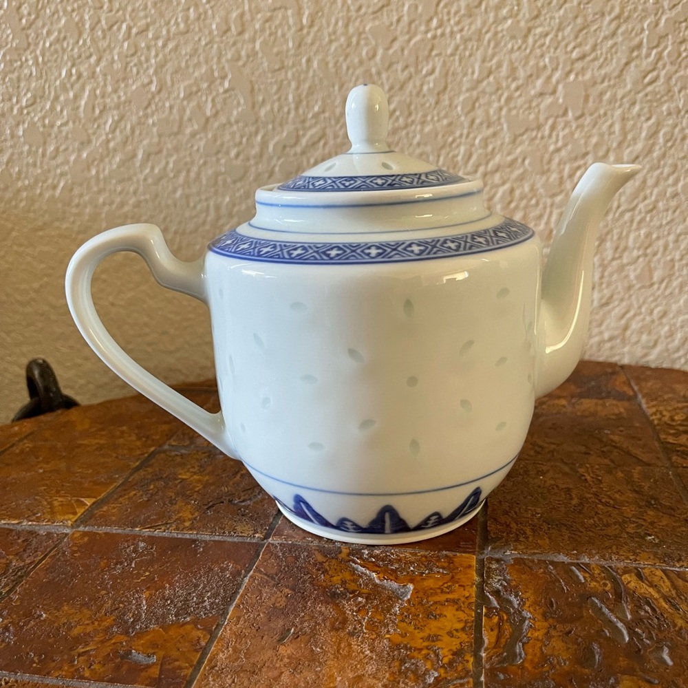 Vintage Tea Pot 💛HP💛 - Picture 7 of 14